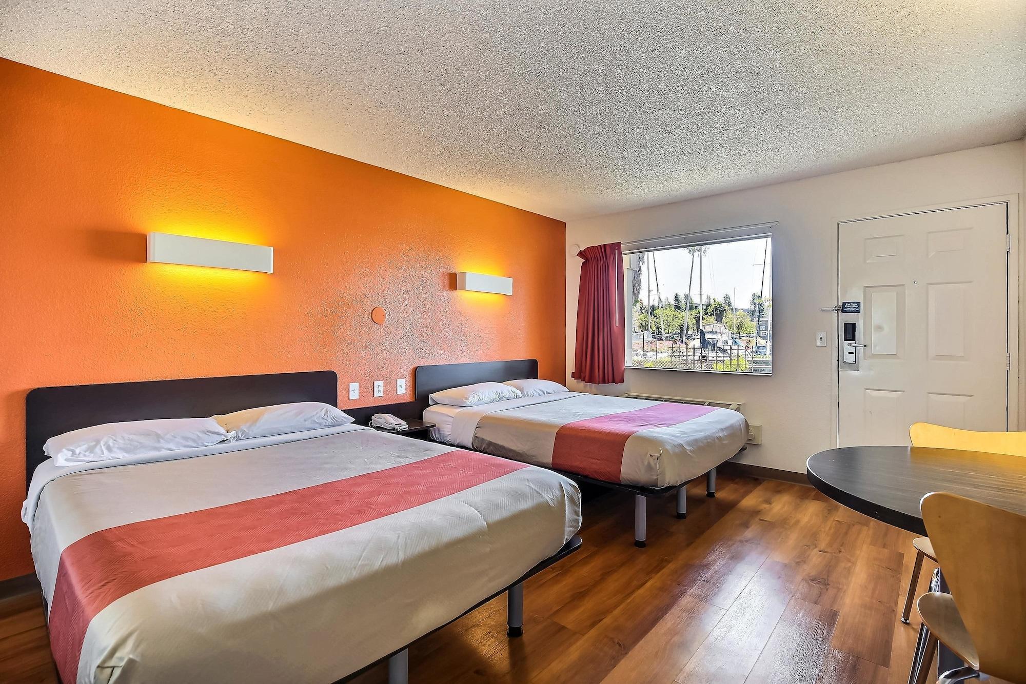 Motel 6-Oakland, Ca - Embarcadero מראה חיצוני תמונה