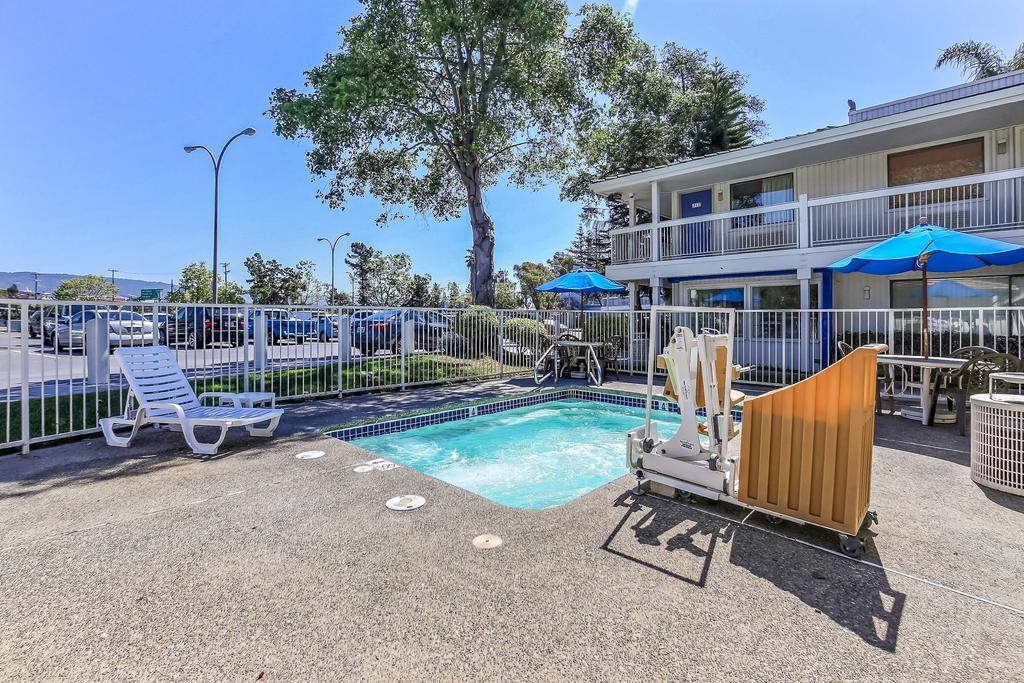 Motel 6-Oakland, Ca - Embarcadero מראה חיצוני תמונה