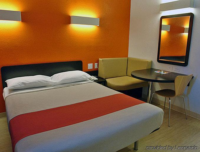 Motel 6-Oakland, Ca - Embarcadero מראה חיצוני תמונה