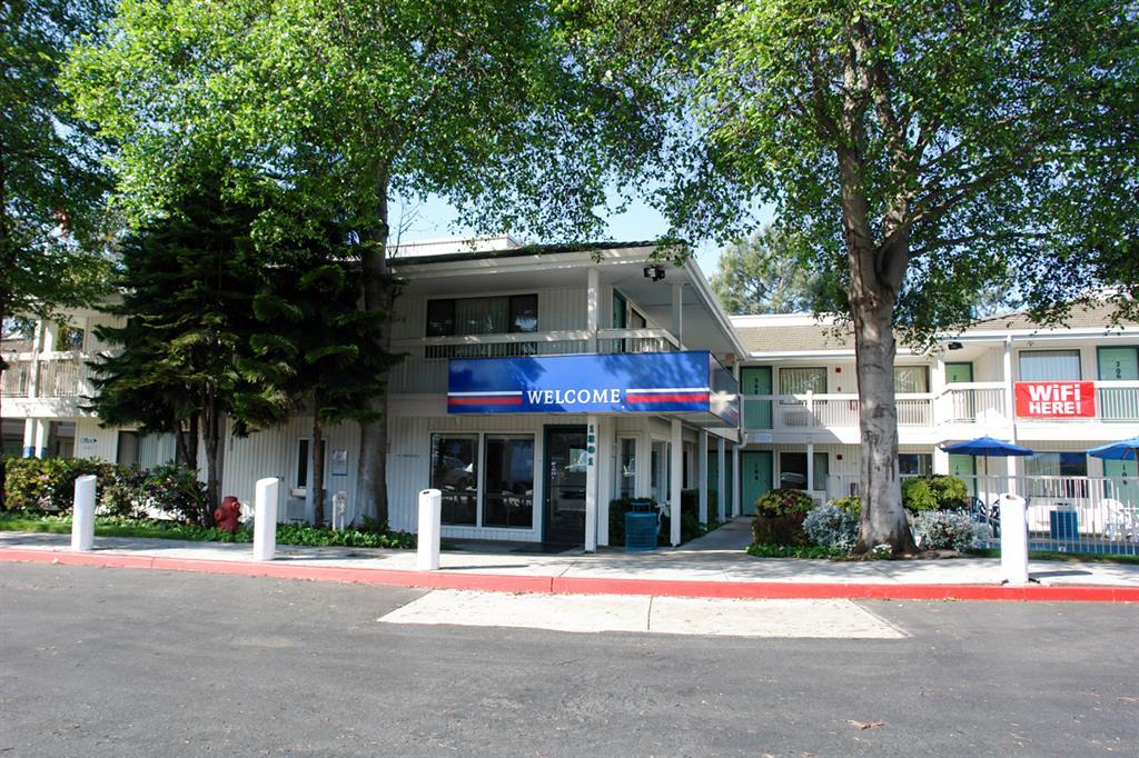 Motel 6-Oakland, Ca - Embarcadero מראה חיצוני תמונה