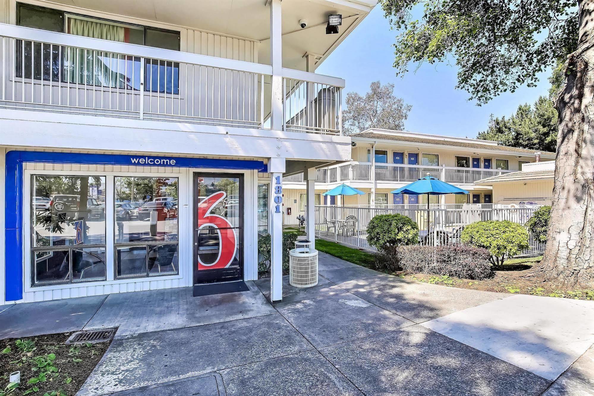 Motel 6-Oakland, Ca - Embarcadero מראה חיצוני תמונה